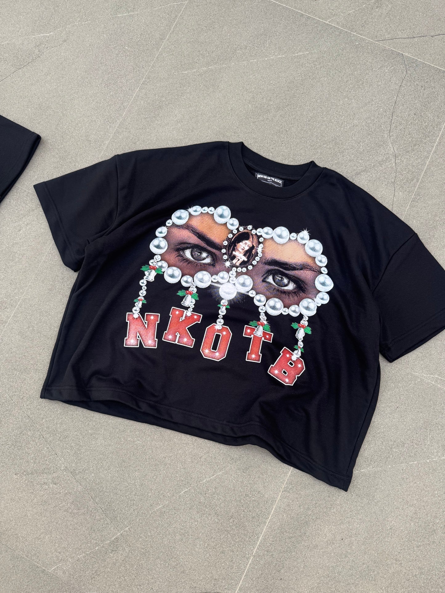 NKOTB EYEZ